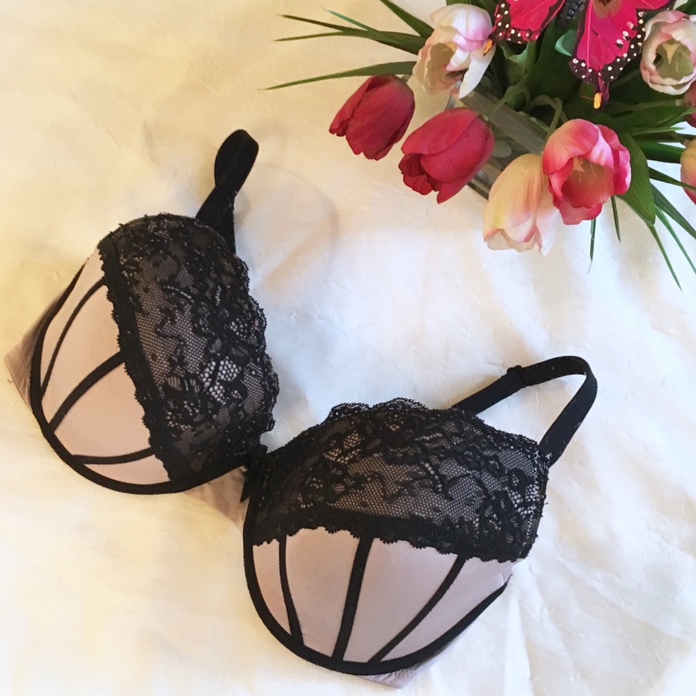 SOLD ❤️- Apt. 9 36D Bra
